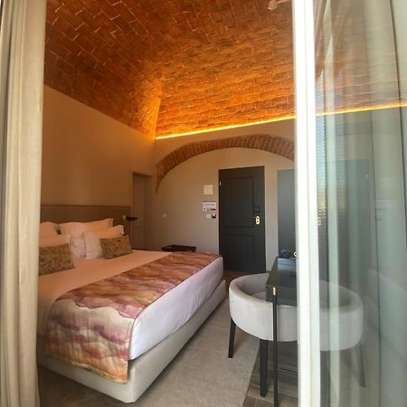 Lilases Boutique House & Garden Mora Dış mekan fotoğraf